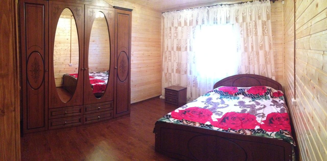U Iriny Hotel Pizunda Exterior photo