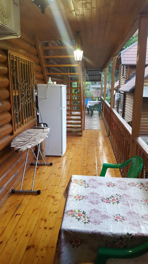 U Iriny Hotel Pizunda Exterior photo