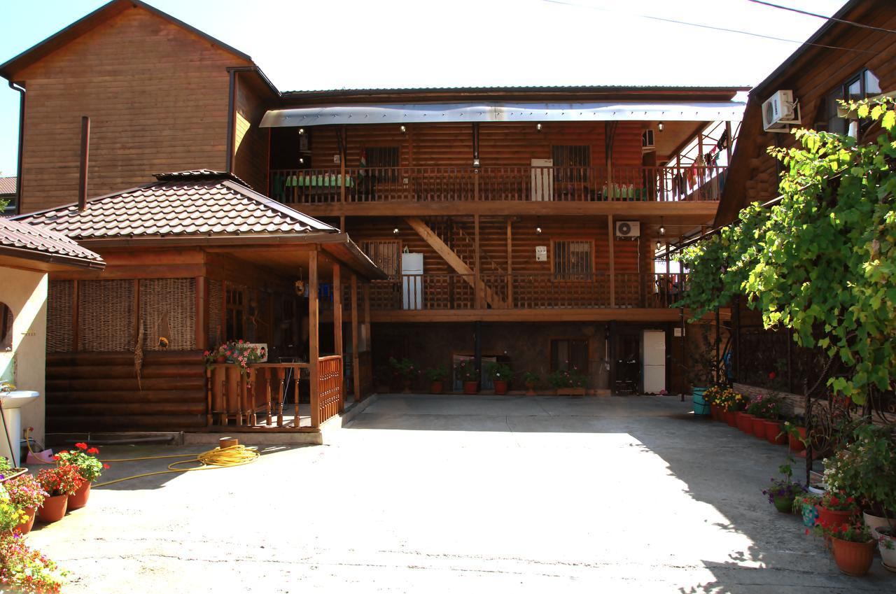 U Iriny Hotel Pizunda Exterior photo